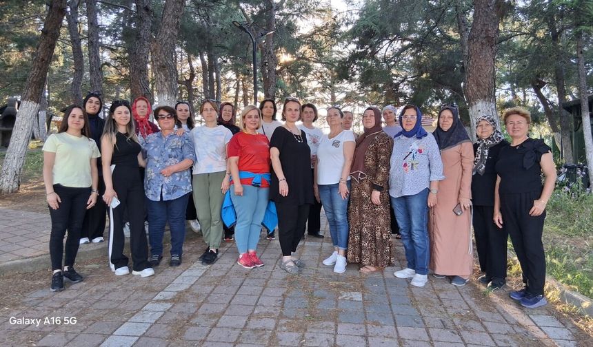 Bilinçli farkındalık yolu kursiyerleri doğada buluştu