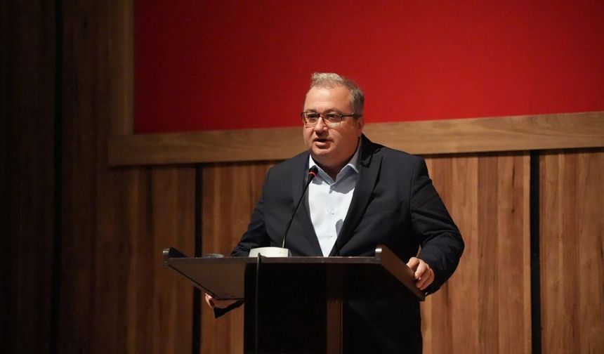 Levent Gürbüz: “Gençlerin Umudunu Kaybettiği Bir Türkiye Geleceğini Kaybediyor”