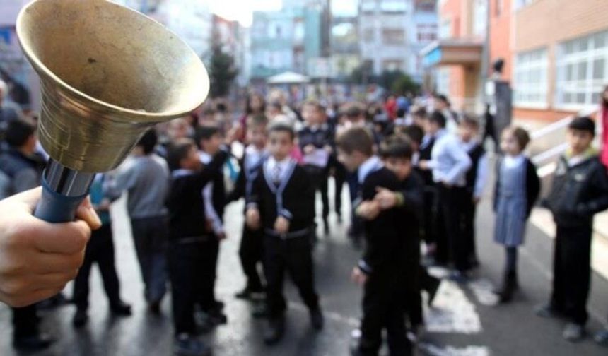 Kayıt Parasından Telefona, Sınıf Annesinden Deneme Sınavına: Okullarda Yeni Dönem Kuralları