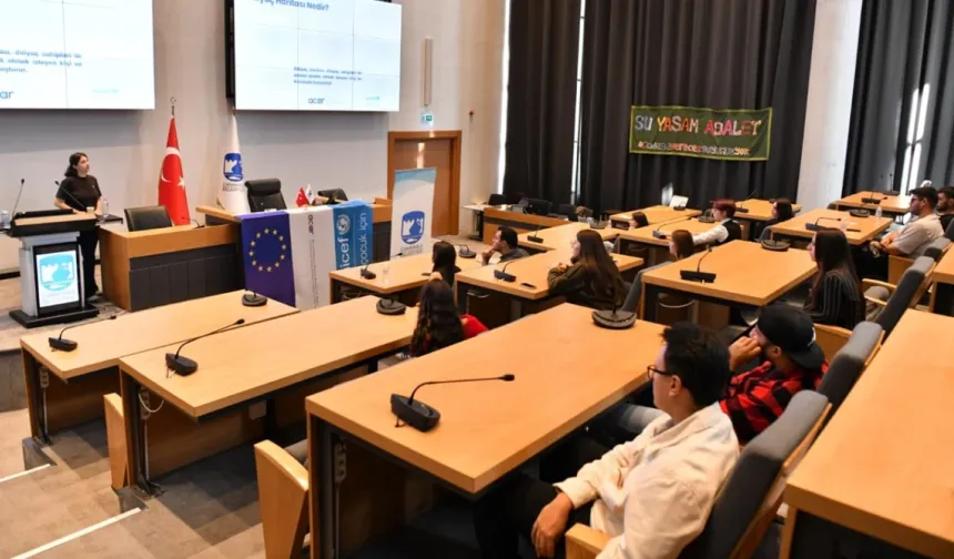 Çanakkale'de Çocuklar ve Gençler Kent Yönetimine Katılıyor