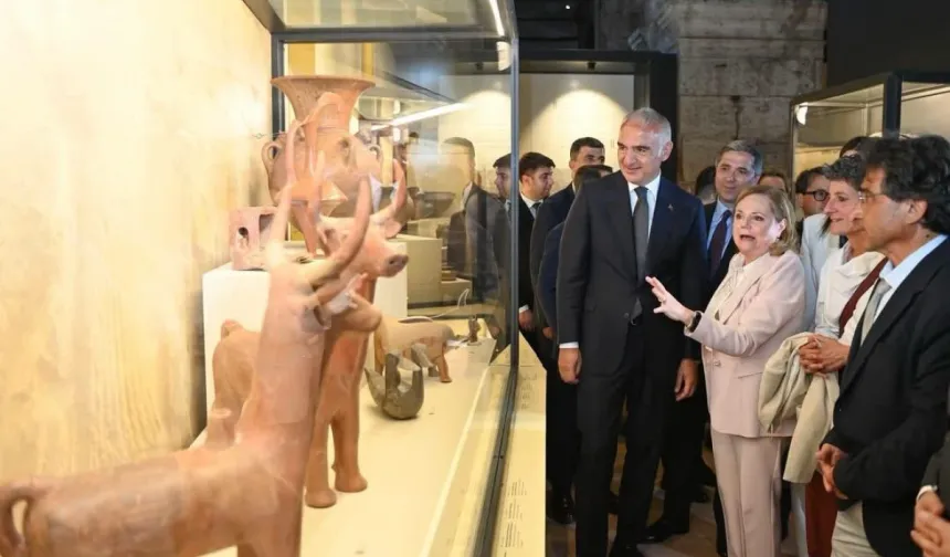 Roma Kolezyum’daki Troya Sergisi 2 Milyon Ziyaretçiyi Aştı