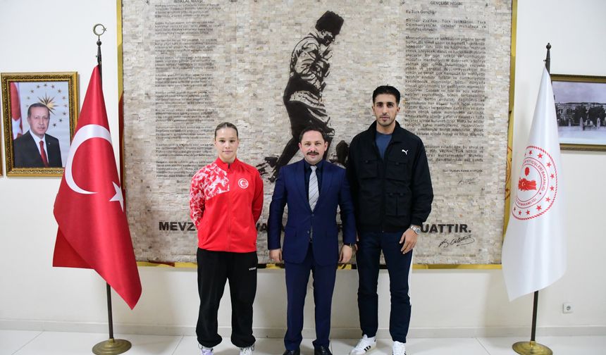 Kaymakam Kayabaşı'ndan Milli Boksör Fatma Belinay Ergin'e Başarı Dileği