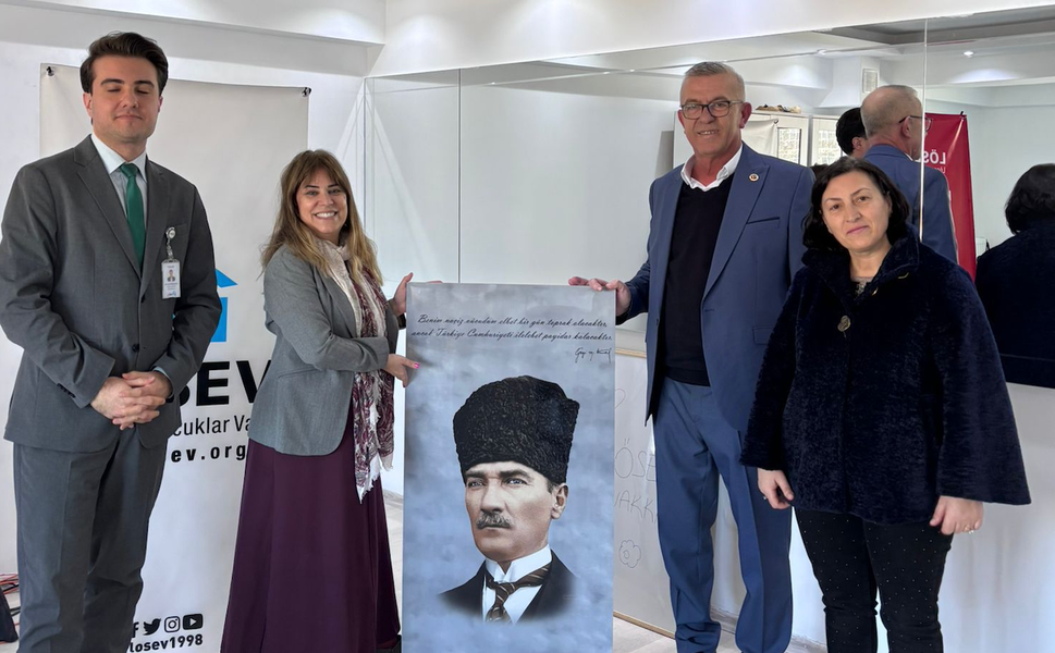 Rıdvan İpek’ten LÖSEV’e anlamlı ziyaret ve hediye