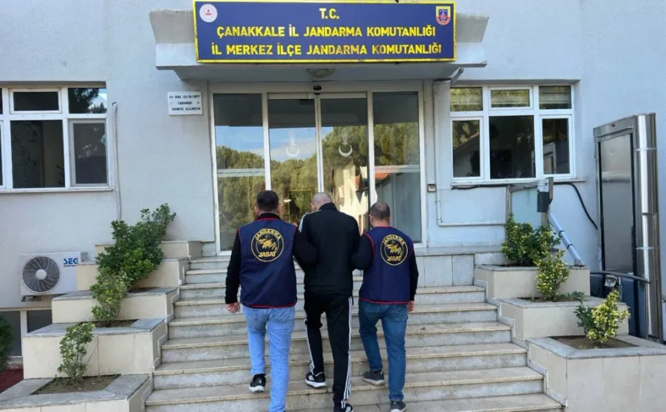 Jandarma Çanakkale'de kuş uçurtmadı