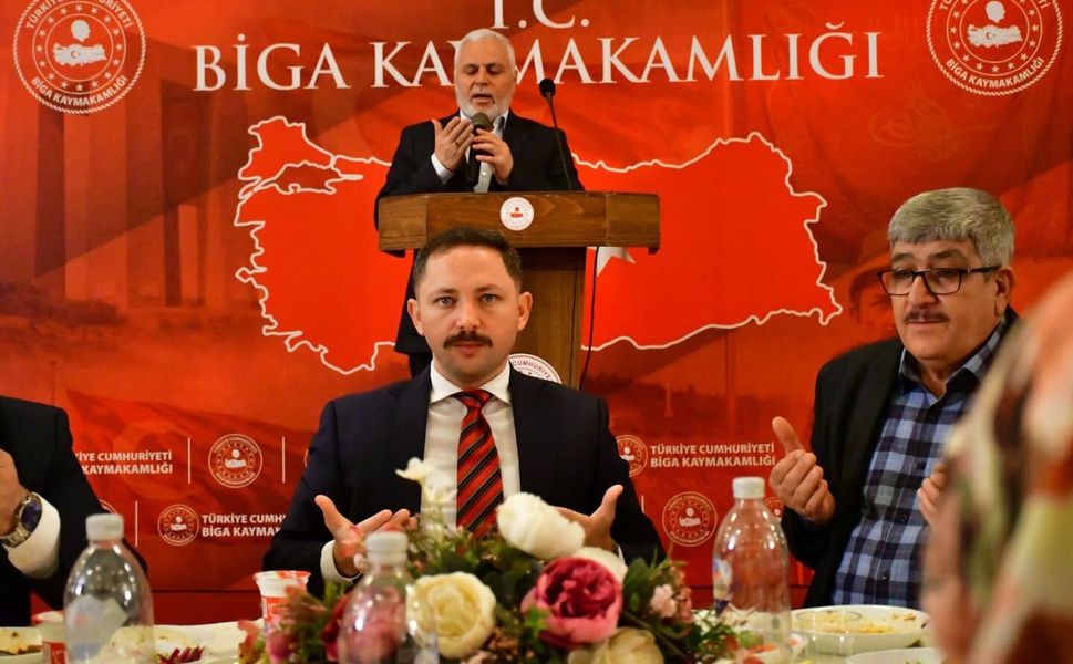 Biga'da muhtarlar iftar programında buluştu