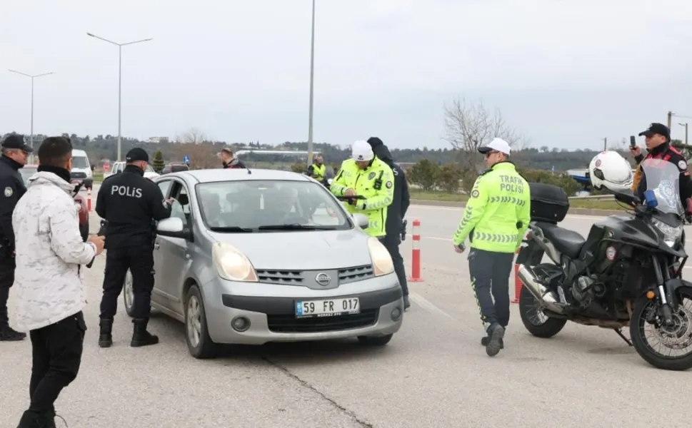 Bayramda trafik denetimleri artırıldı