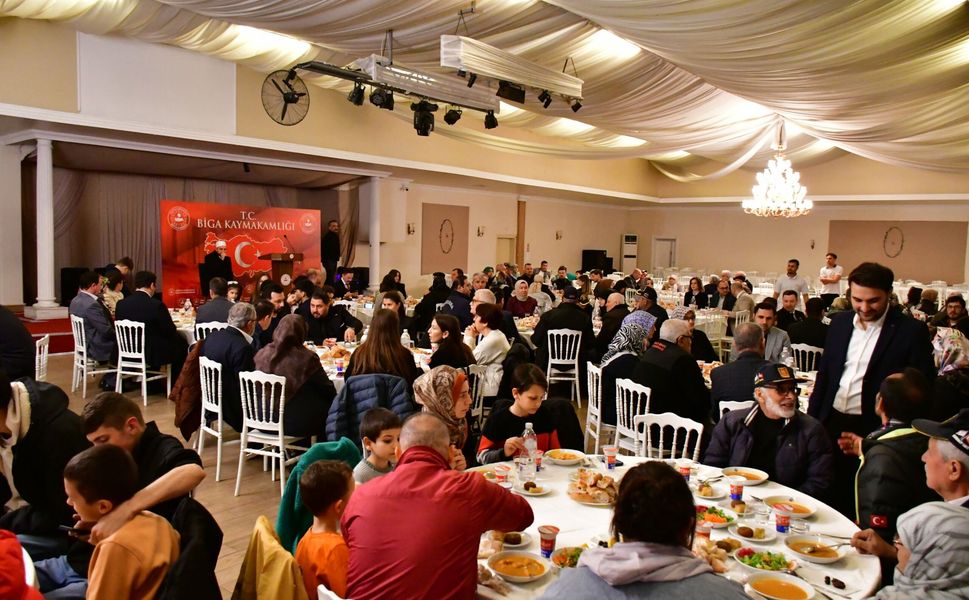 Biga'da şehit yakınları ve gaziler onuruna iftar programı