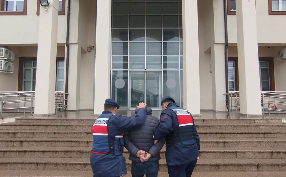 Biga'da uyuşturucu operasyonları: 2 tutuklama ve gözaltı