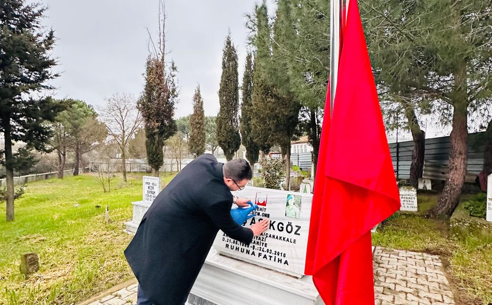 Biga Ülkü Ocakları’ndan Ulaş Açıkgöz’ün Kabrine Ziyaret
