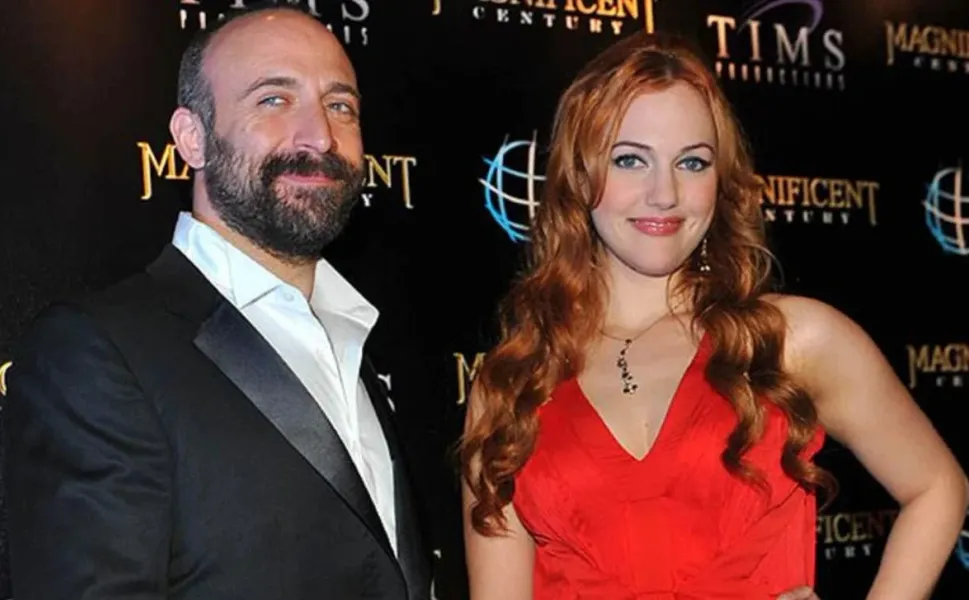 Halit Ergenç ve Meryem Uzerli 15 yıl sonra aynı sette: Gökçeada mı, İmroz mu?