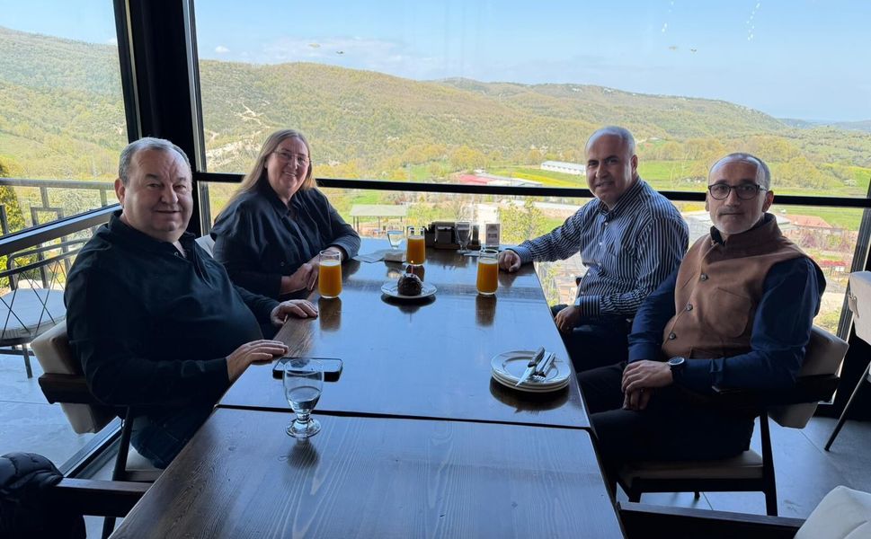 Şadan Doğan’a sürpriz doğum günü kutlaması