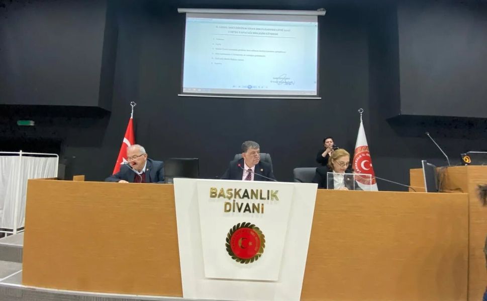 Halil Ertuğrul 21 oyla yeniden başkan