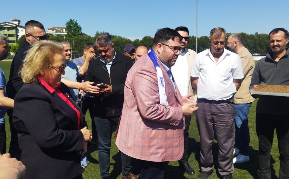 Biga Fenerbahçeliler Derneği'nden Bigaspor'a moral ziyareti