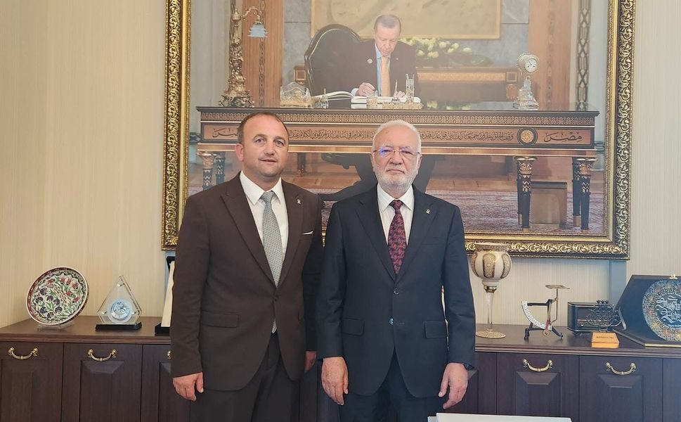 AK Parti Biga İlçe Başkanı Ahmet Şahin istifa etti