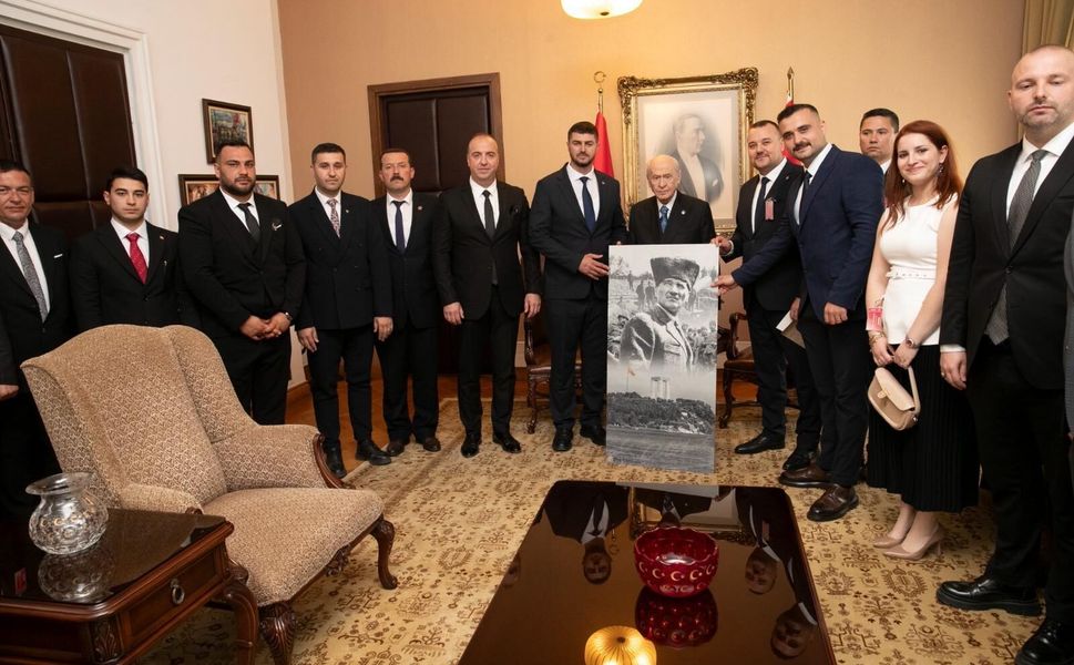 MHP Çanakkale teşkilatından Ankara'ya çıkarma