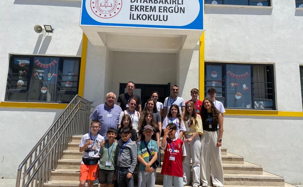 Diyarbakırlı Ekrem Ergün İlkokulu, Avrupalı Misafirlerini Ağırladı