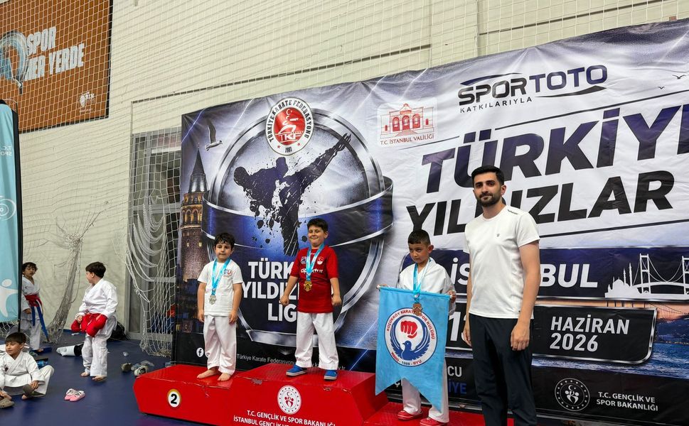 Çınar Torlak Türkiye Karate Ligi'nde birinci oldu