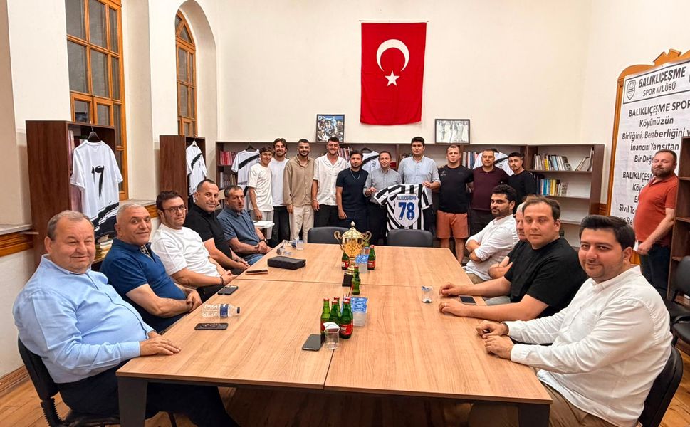Balıklıçeşme'de vefa dolu veda: 78 numaralı forma emekli edildi