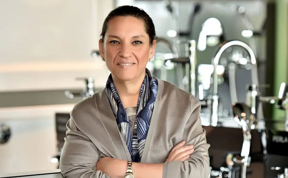 Zeynep Bodur Okyay'dan Yatırımcılara: "Kalıcı Yatırım Yerle Bağ Kuran Yatırımdır"