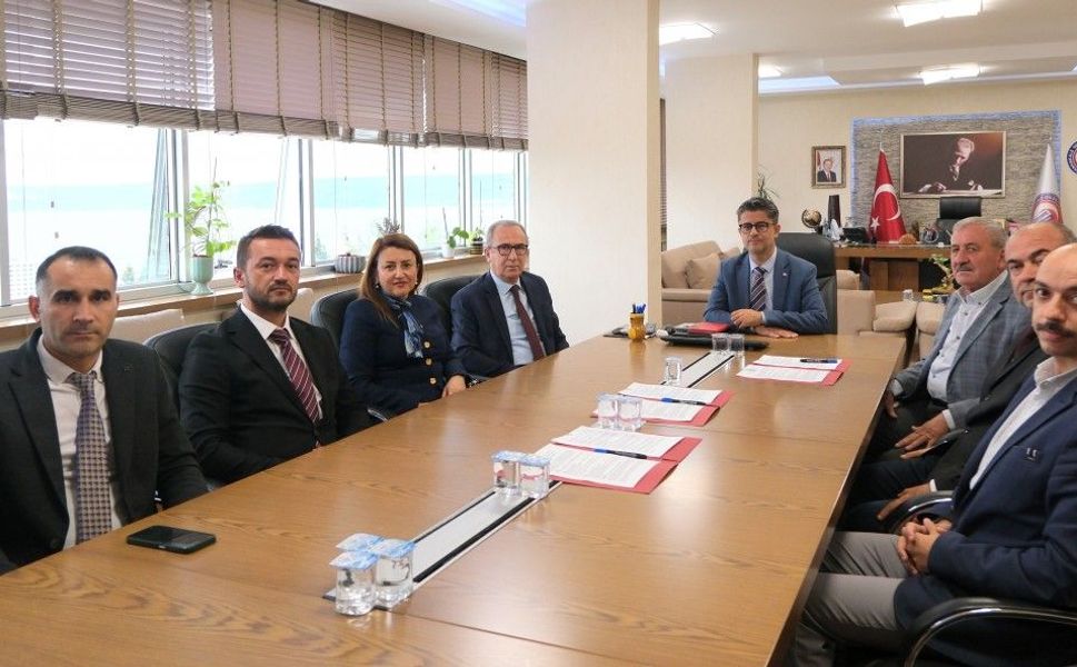ÇOMÜ ile Biga OSB Arasında İş Birliği Protokolü: Biga MYO, OSB Yerleşkesine Hazırlanıyor