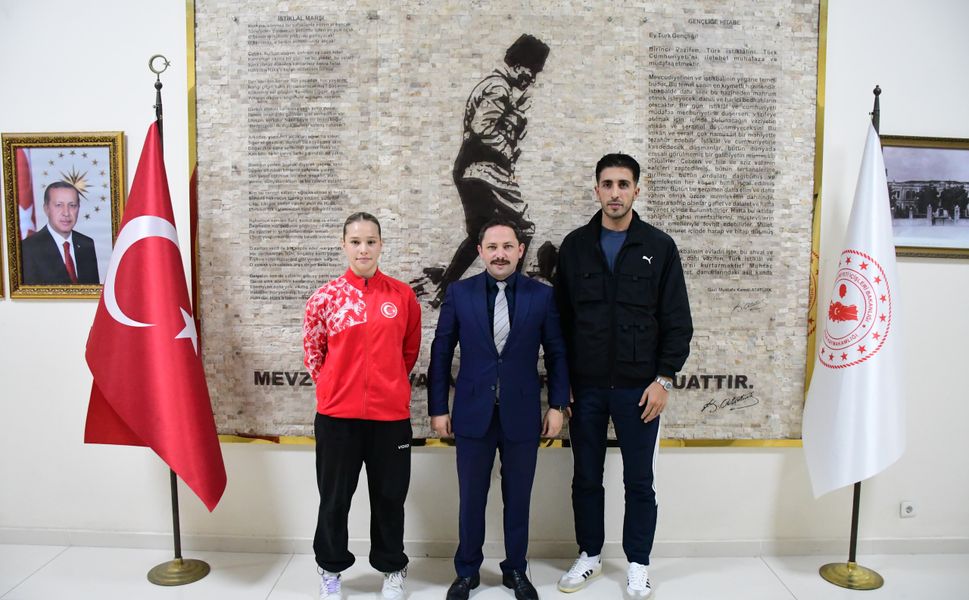 Kaymakam Kayabaşı'ndan Milli Boksör Fatma Belinay Ergin'e Başarı Dileği