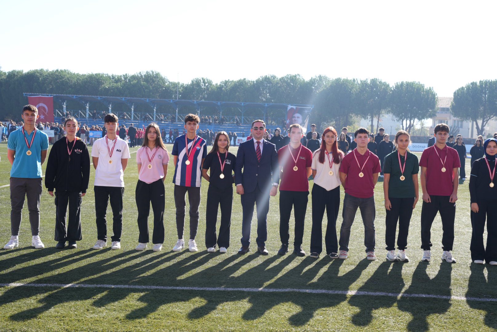 571269100 710697935381667 8007637903192966160 N