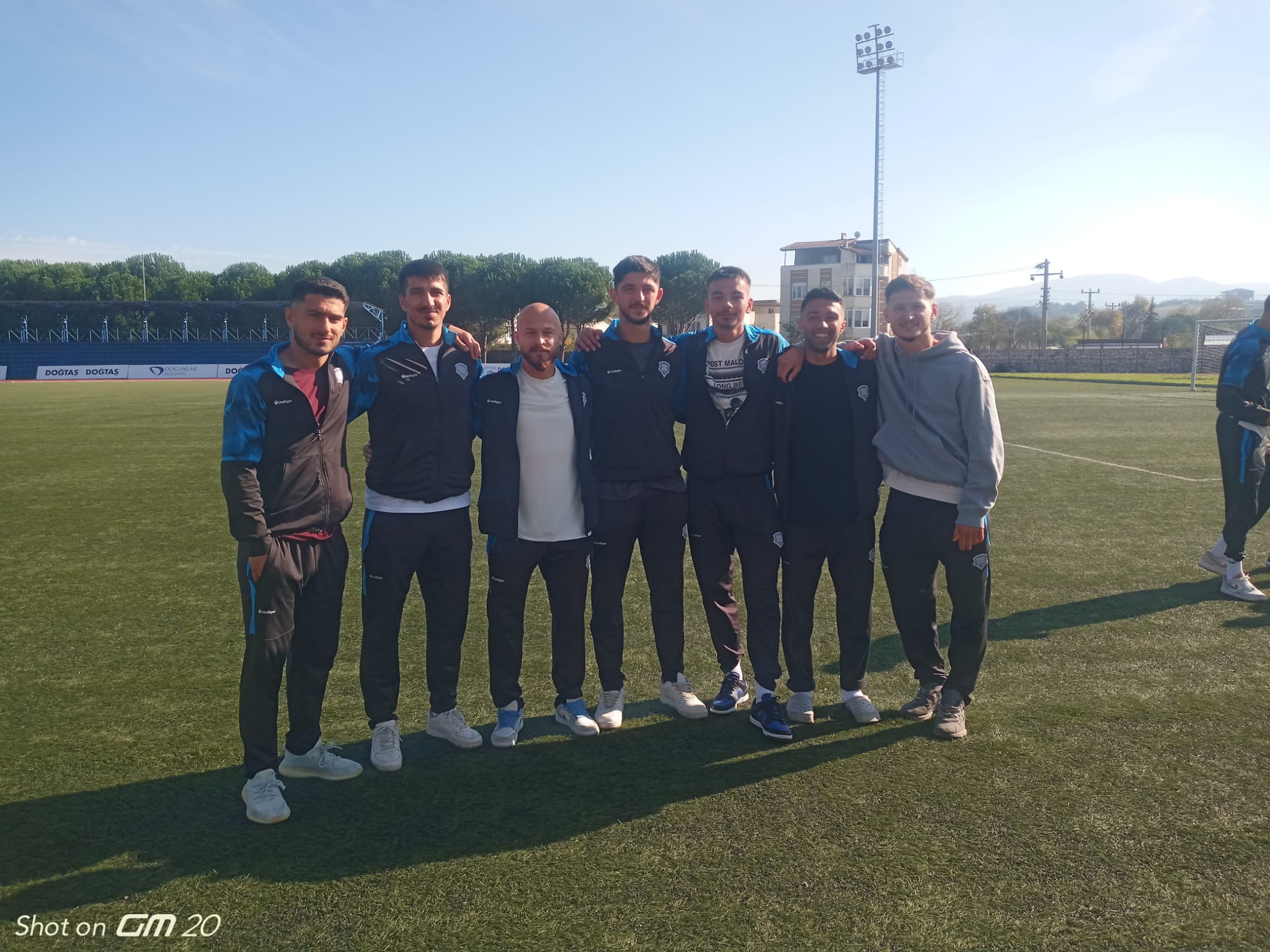 584942404 10163425239644444 1929429733431879155 N