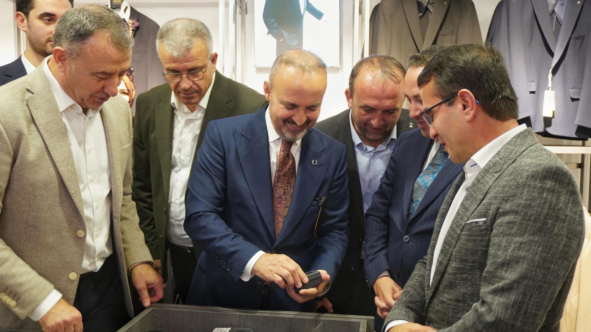 585513664 1413584603465693 2306005789281983776 N