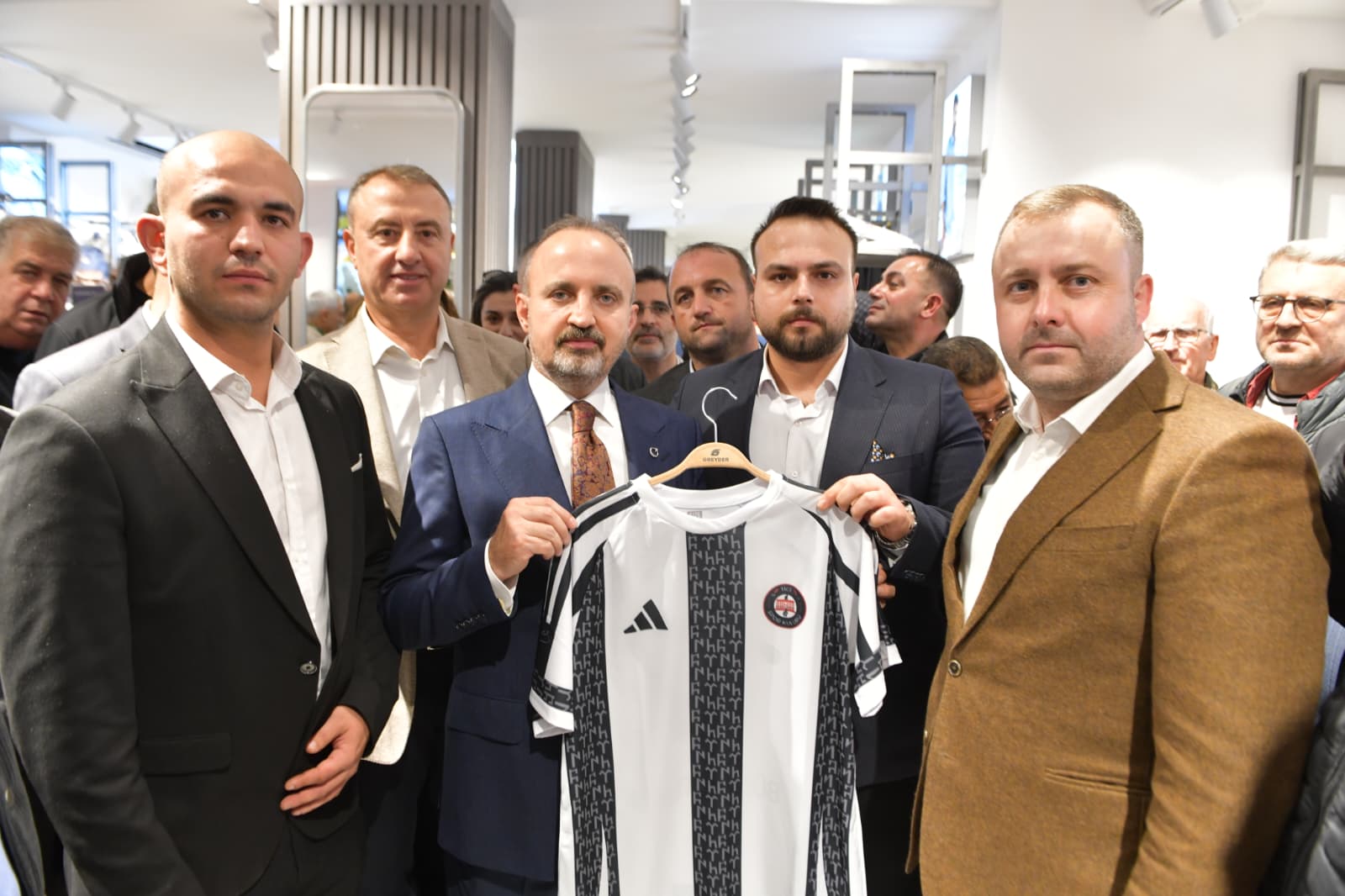 588773818 1413583870132433 7940419954252767532 N