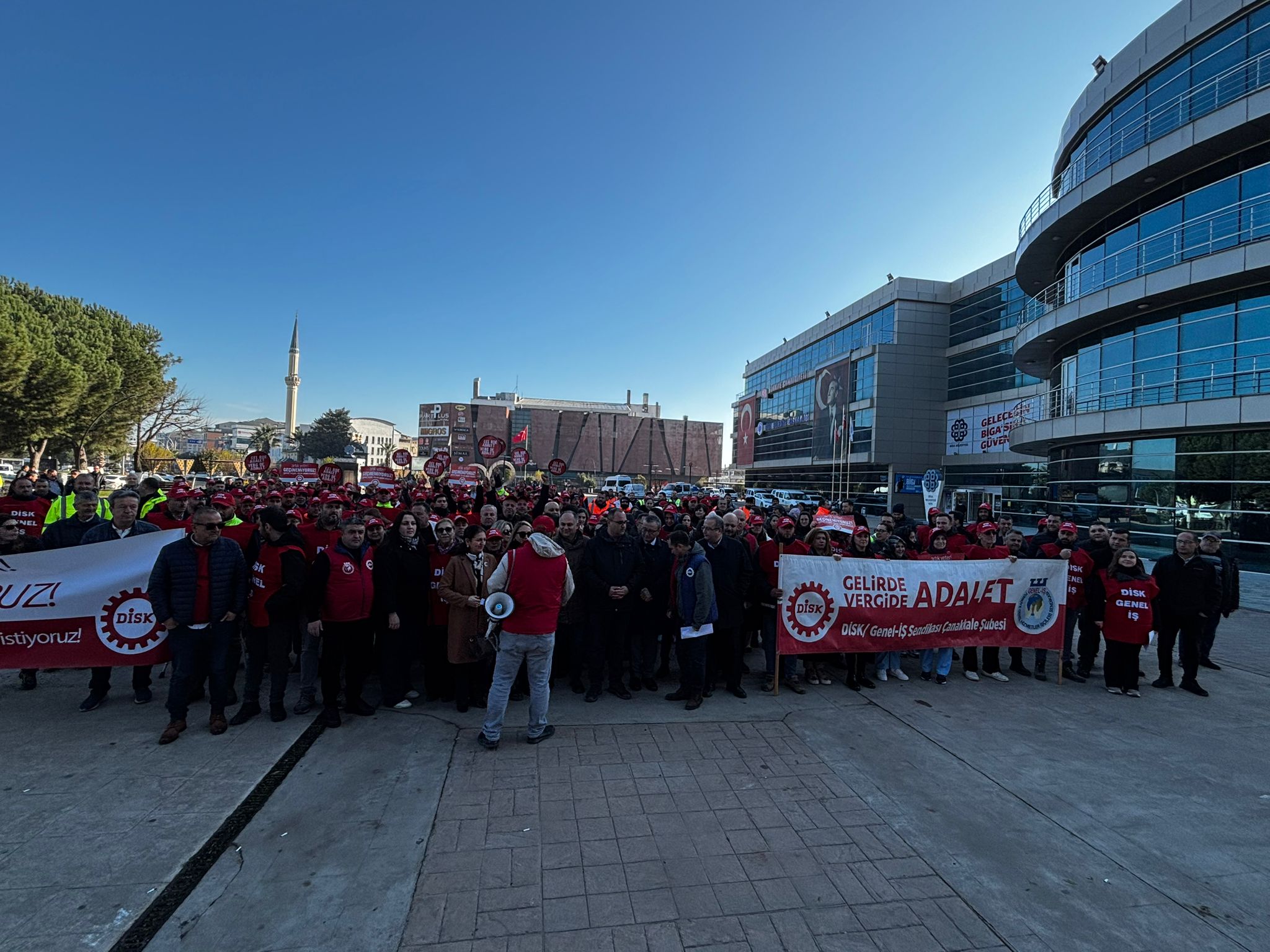 Whatsapp Image 2025 12 19 At 19.14.17 (1)