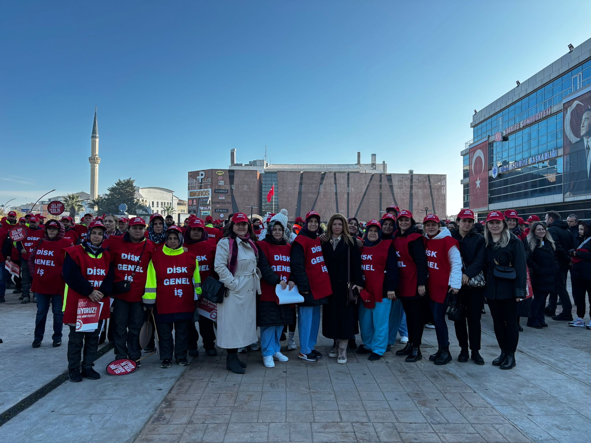 Whatsapp Image 2025 12 19 At 19.14.17