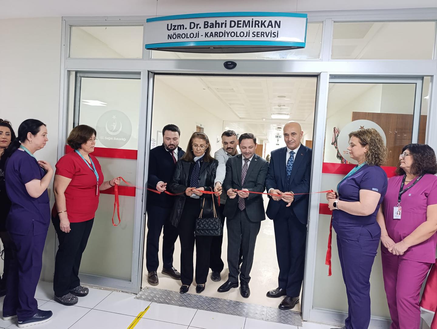 609744673 18071378906608987 3227195940636877938 N