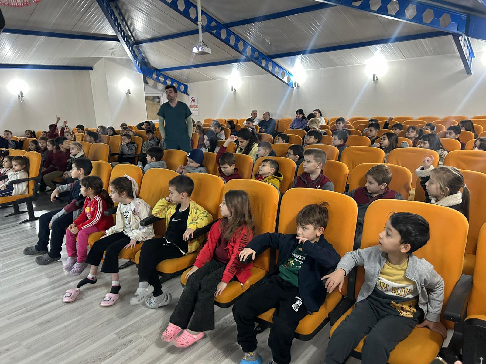 623785639 4307440832846655 6578270297217946504 N