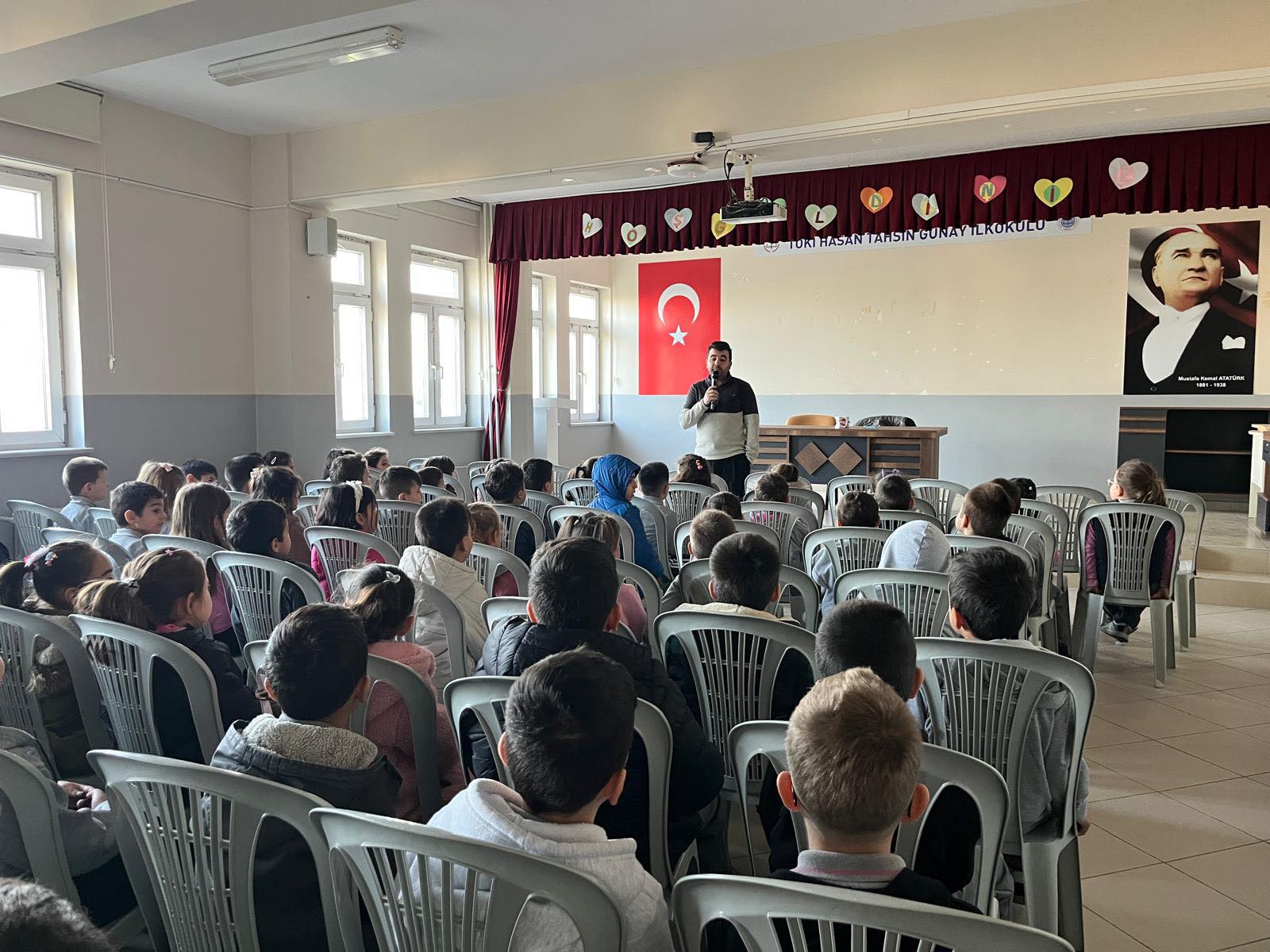 624421178 4307441046179967 8894102482160725116 N