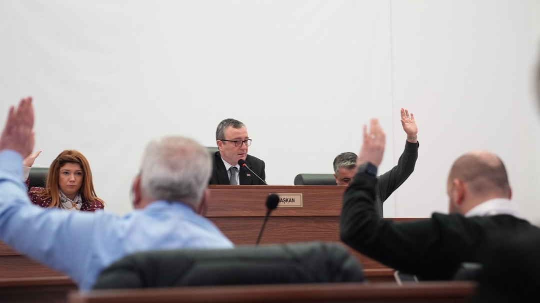 627544166 18161448565416292 7965558645989508807 N