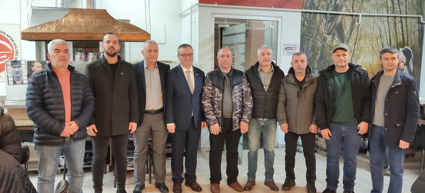 637028916 122308152488011914 3442254760388775304 N