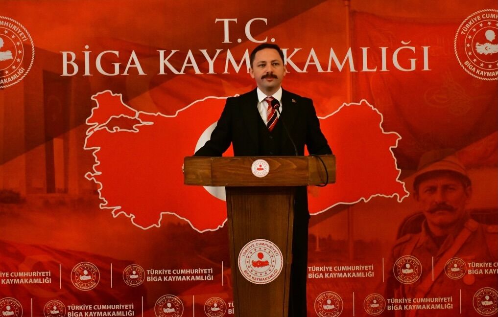 645889215 18573432415000401 1573344666419489453 N