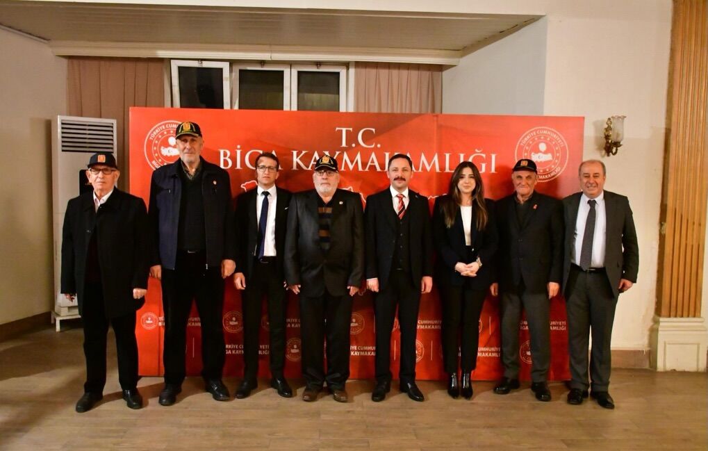 645938666 18573432442000401 2414009125293463635 N