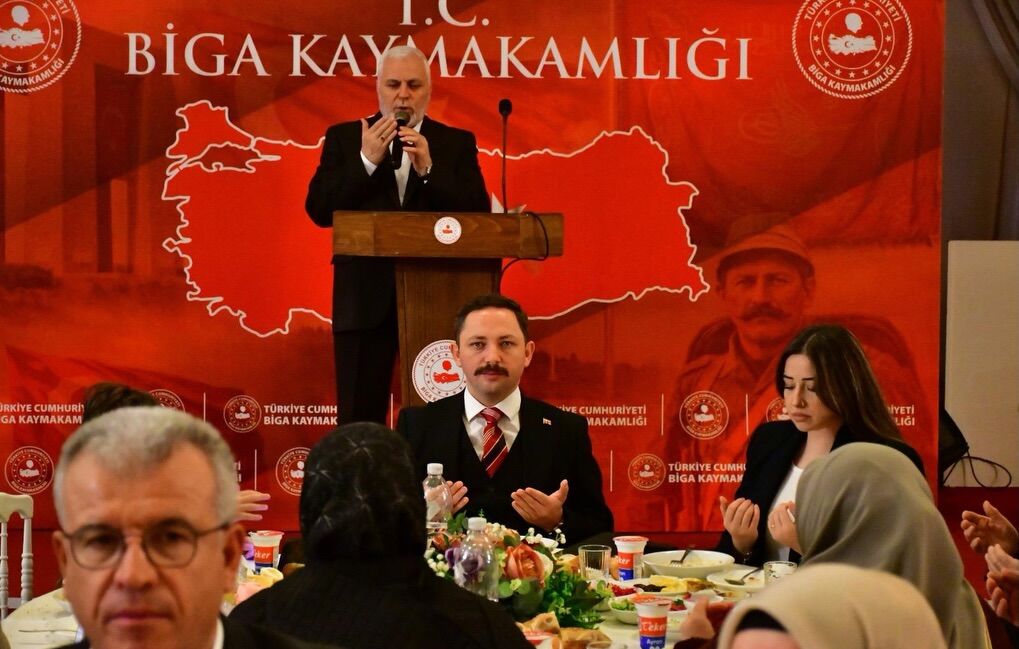 645969469 18573432454000401 8788071151508860944 N