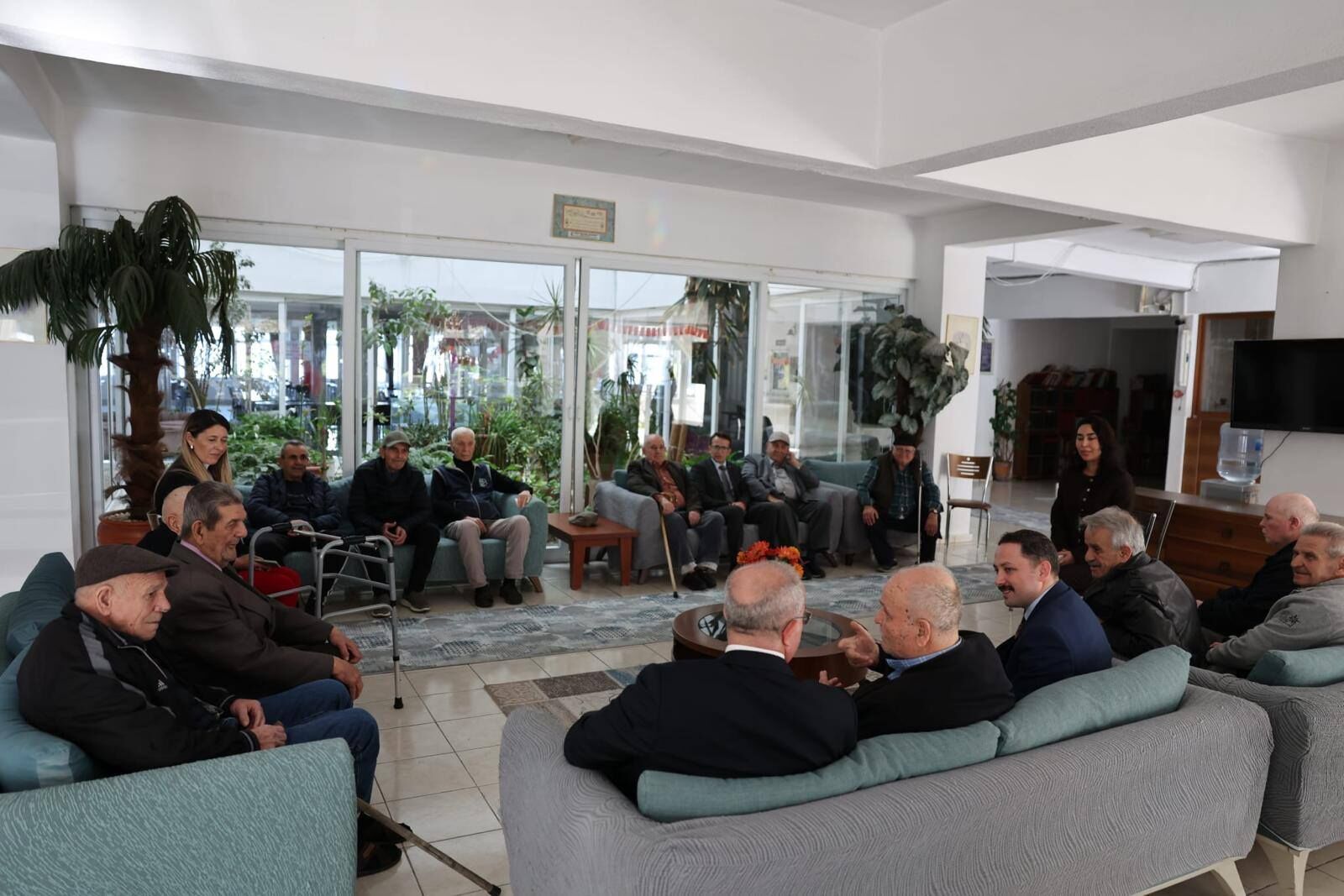 648953700 1244905897829856 2679360625434467704 N