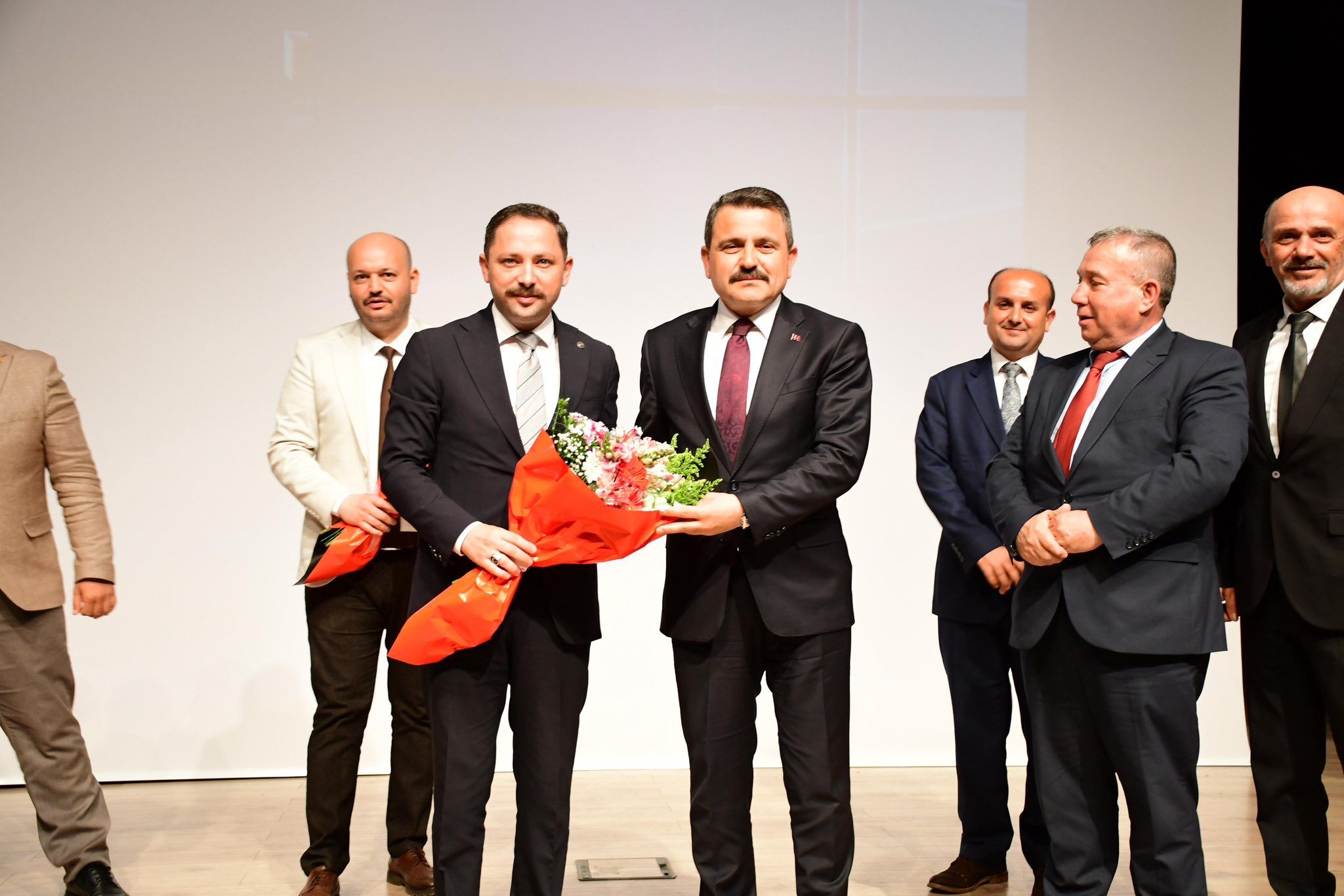 679487429 1256144043356303 521632914226240273 N