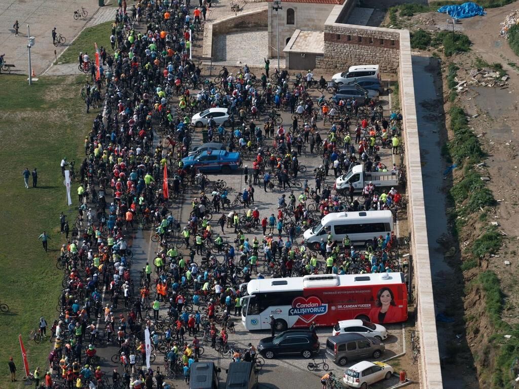 H F Ina F1 X Q A Ak Jt U