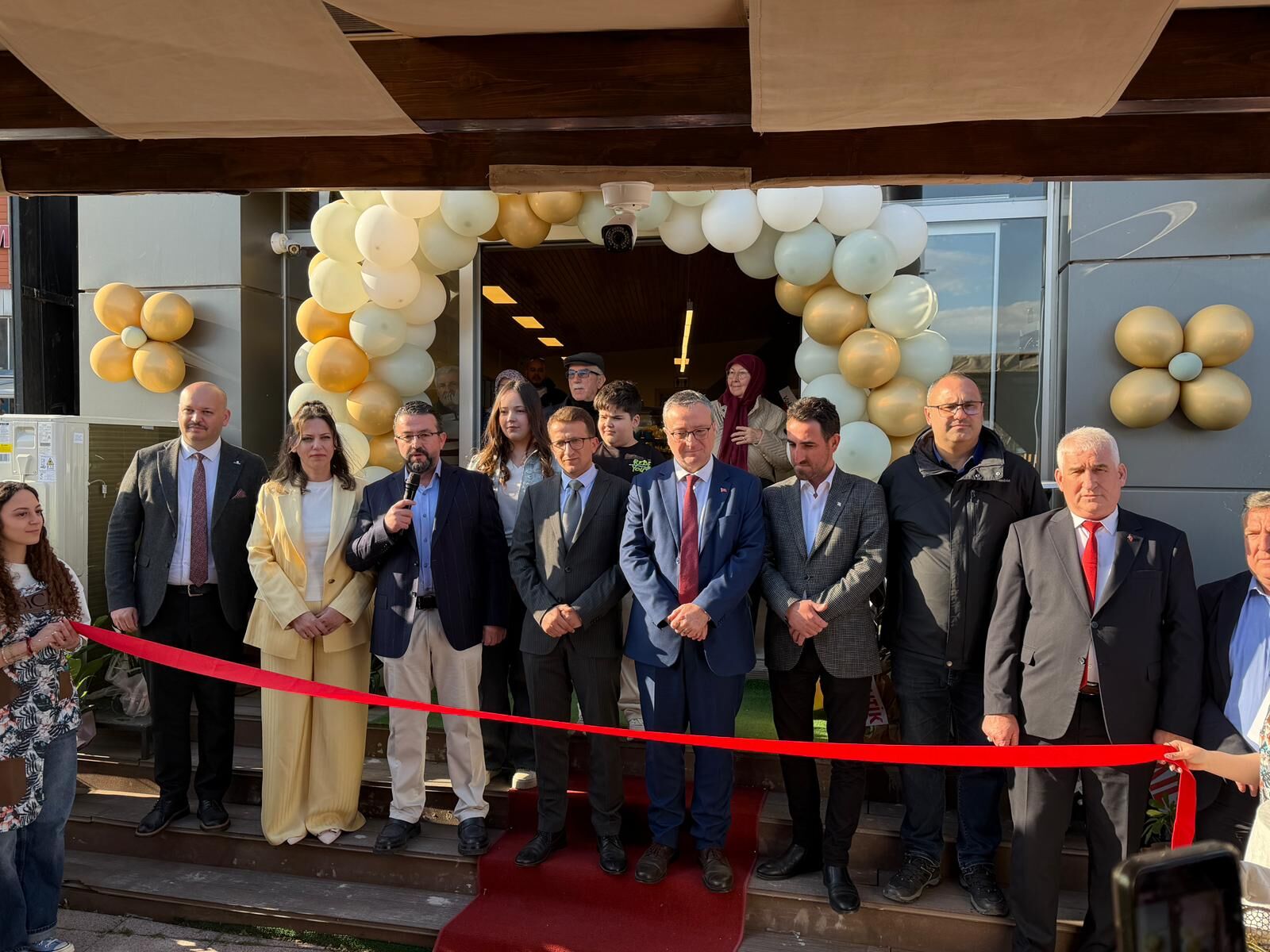 Whatsapp Image 2026 04 08 At 23.27.44 (2)