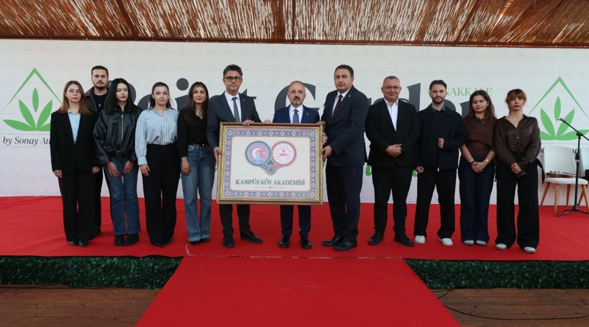 Kampus Koy Akademisi Ekibinden Bulent Turana Anlamli Ziyaret 164033 20261025