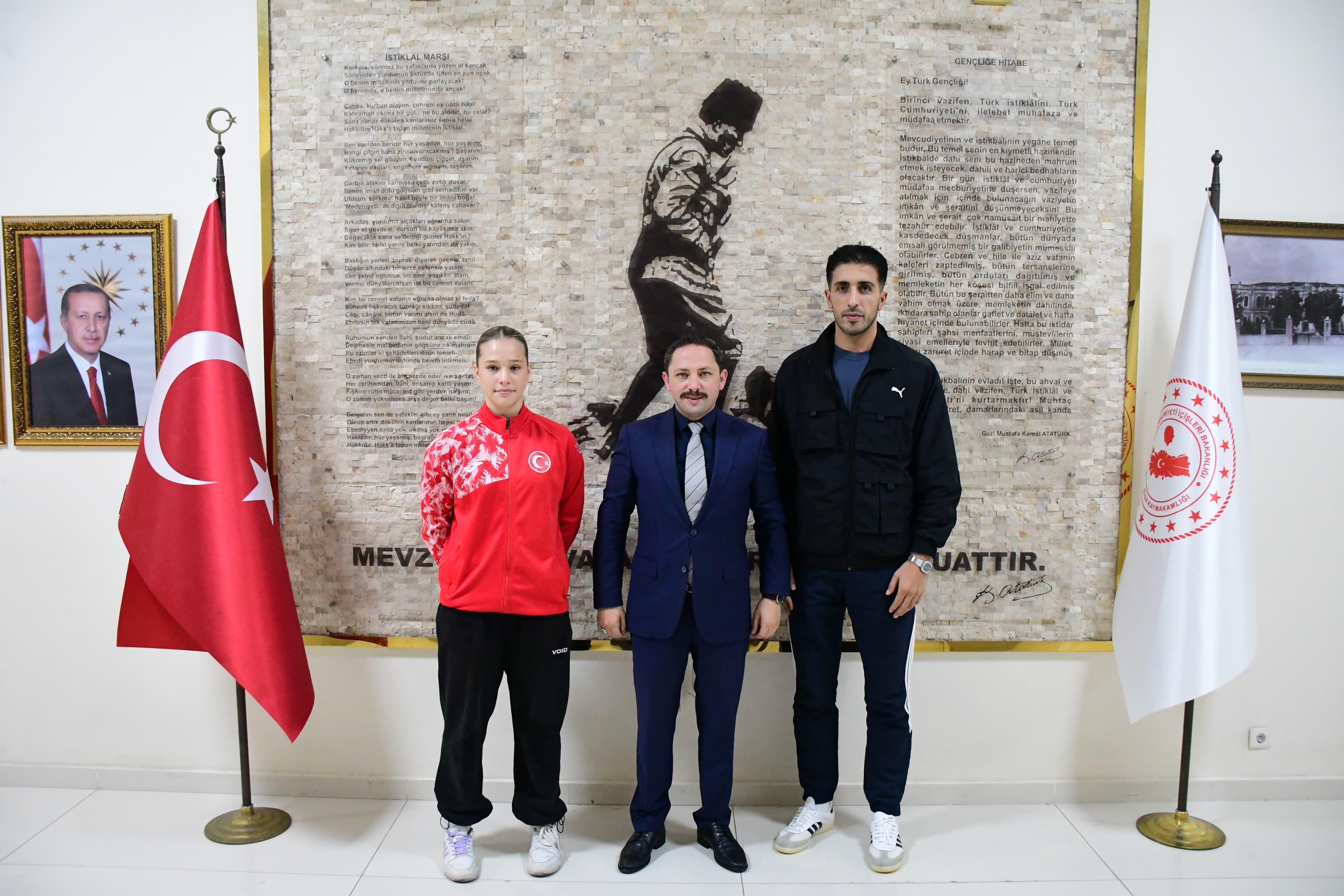 Kaymakam Kayabaşı'ndan Milli Boksör Fatma Belinay Ergin'e Başarı Dileği